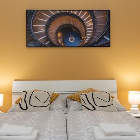 Washingtonova Cr Apartments プラハ エクステリア 写真